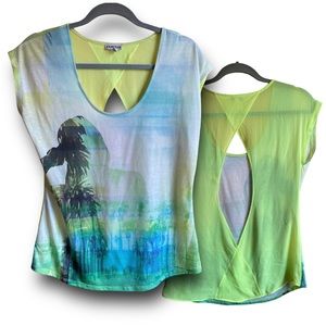 Cute summer fun tee shirt top size M mixed media beach line color